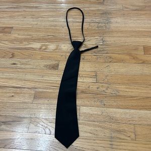 Adjustable Black Tie